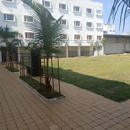 Hotel Shri Vardhan Ujjain Zewnętrze zdjęcie
