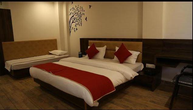Hotel Shri Vardhan Ujjain Zewnętrze zdjęcie